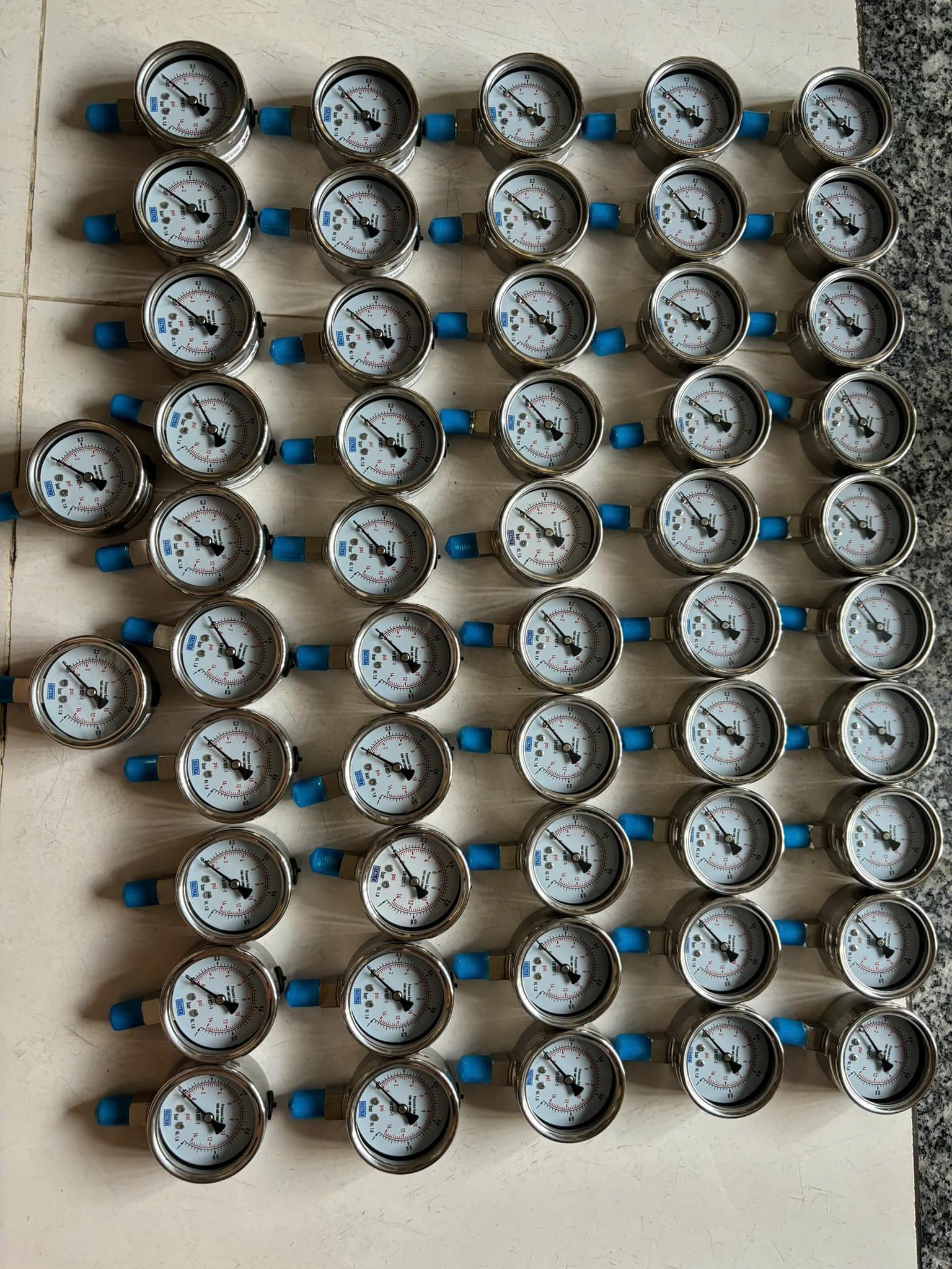 Một Lần Dừng Máy Đột Ngột – Và Bài Học Đắt Giá Về Đồng Hồ Áp Suất